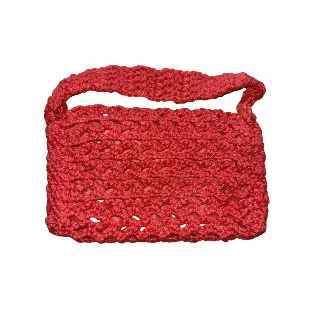 Unbranded right coral